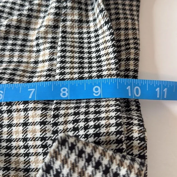Ann Taylor Belted Taper Pant in Houndstooth / Plaid Size 2 - Picture 8 of 11